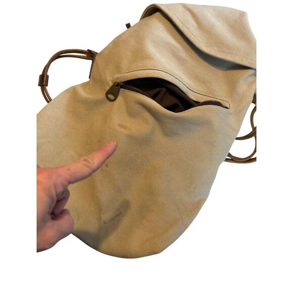 Vintage Canvas Messenger Bag With Adjustable Leather Strap & Buckle Closure - Picture 10 of 11